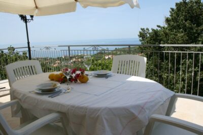 Villa Karillos con Piscina a Marina di Camerota